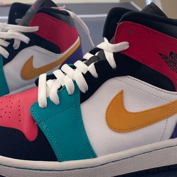 Jordan | Shoes | Air Jordan Mid Multicolor Sz 9 | Poshmark display picture 1